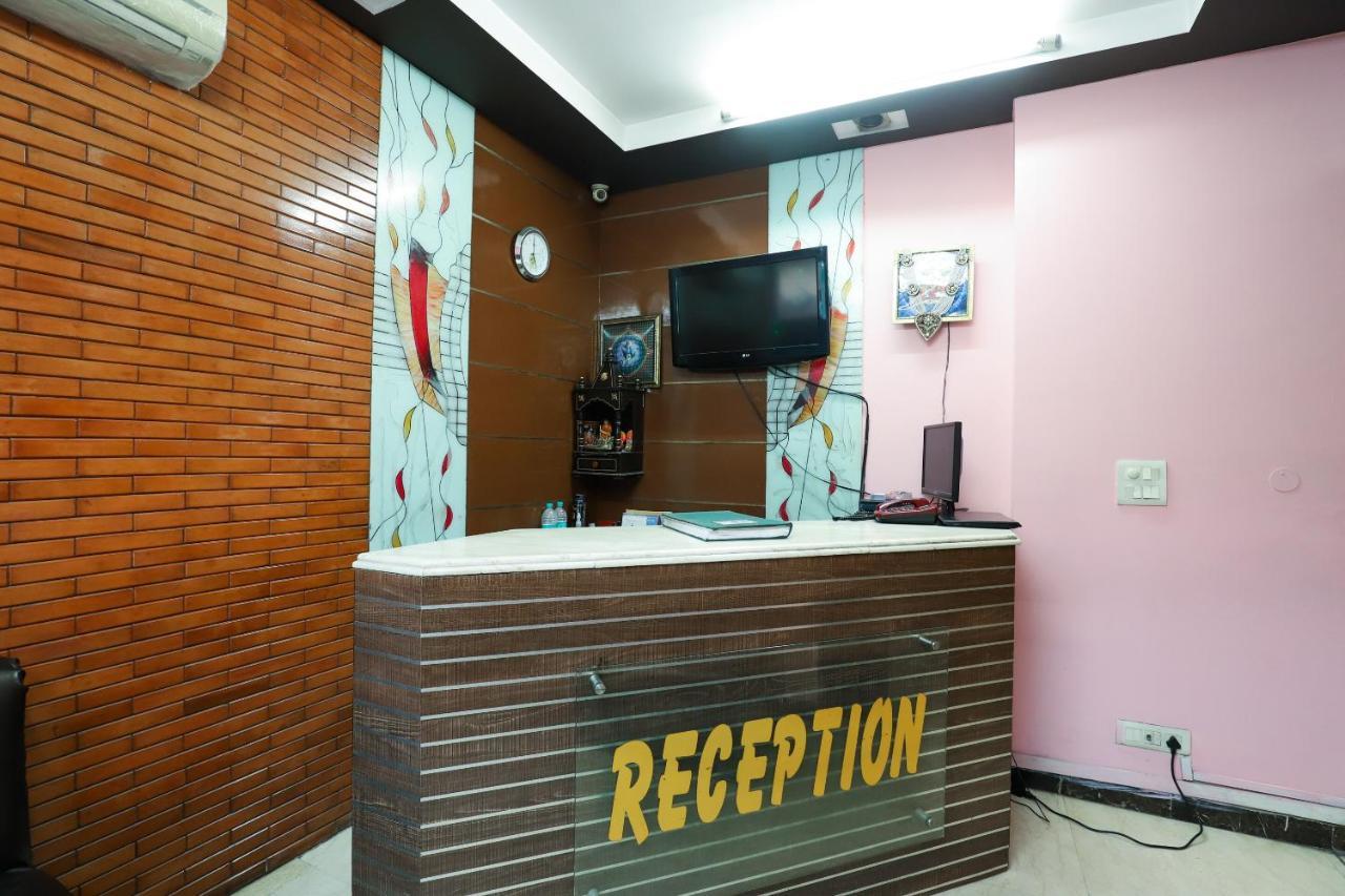 Hotel O J P Inn Near Patel Nagar Metro Station New Delhi Bagian luar foto