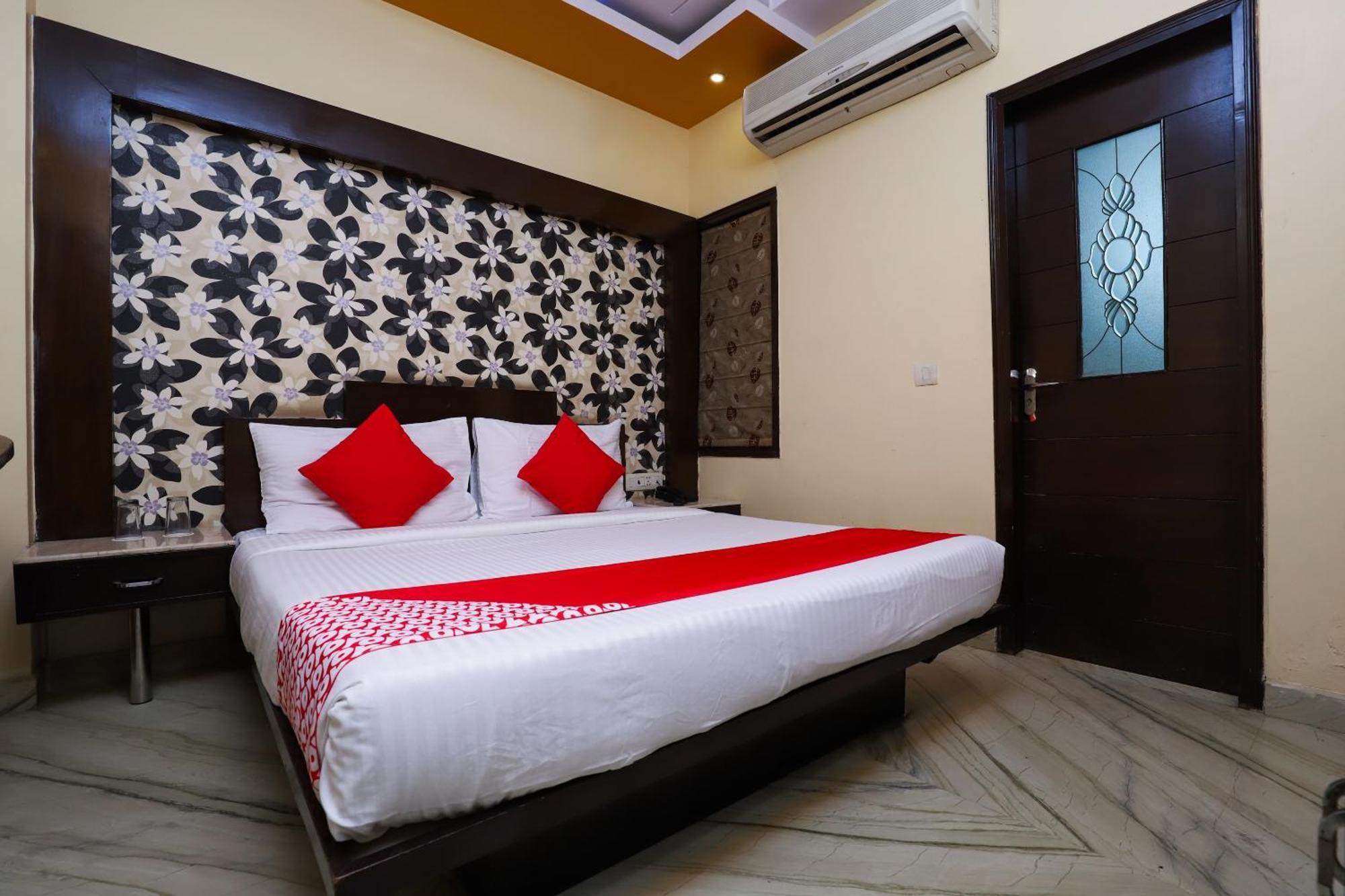 Hotel O J P Inn Near Patel Nagar Metro Station New Delhi Bagian luar foto