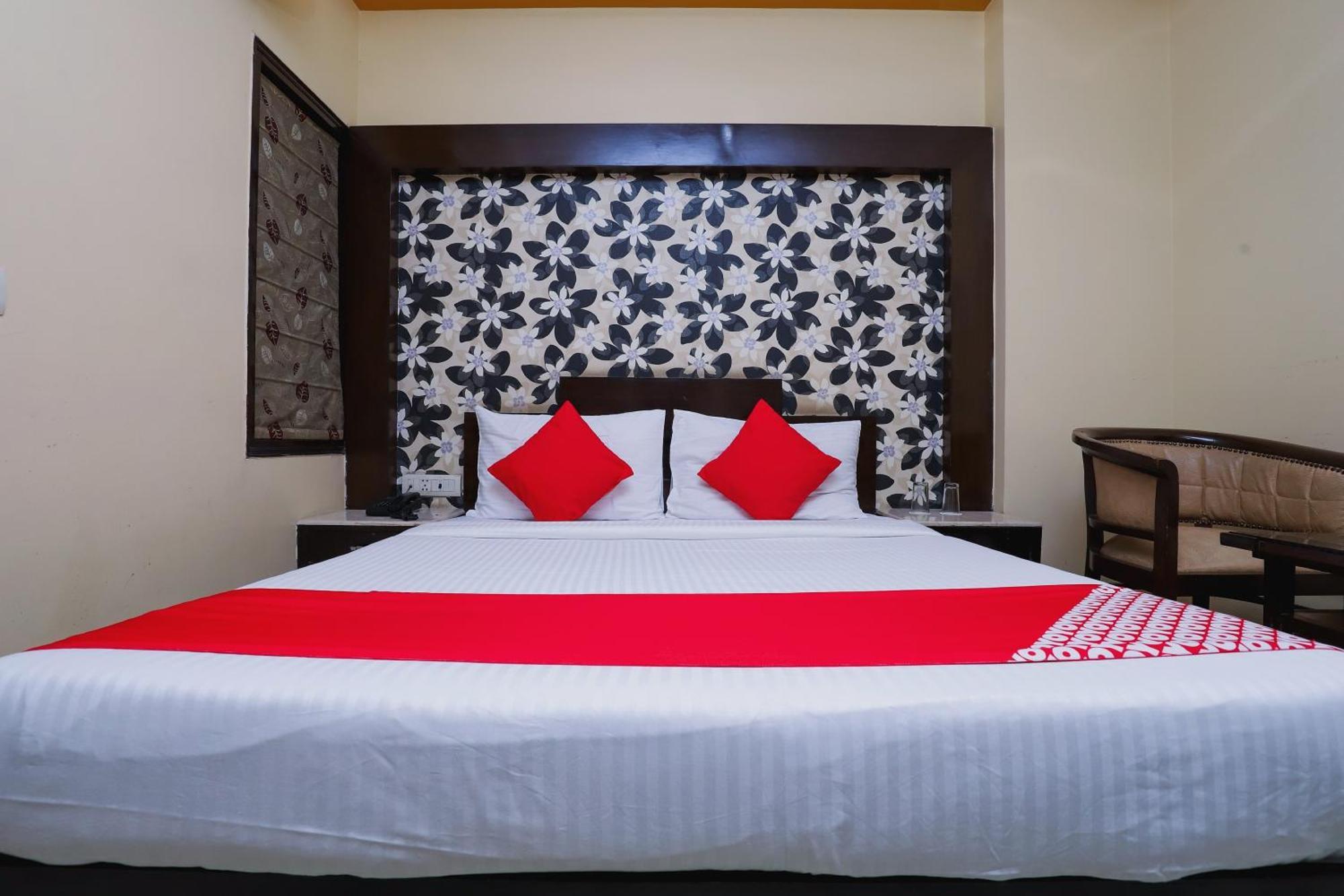 Hotel O J P Inn Near Patel Nagar Metro Station New Delhi Bagian luar foto